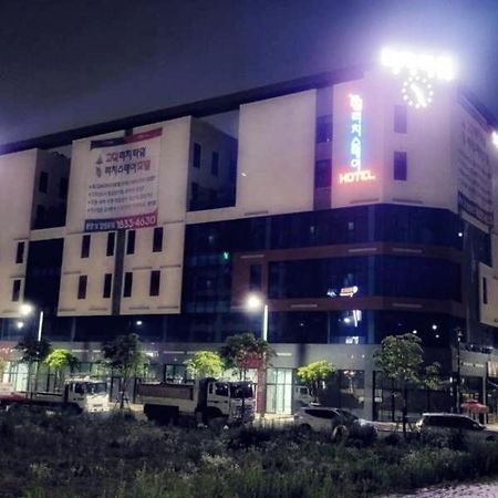 Pyeongtaek Godeok Rich Stay Hotel Kültér fotó