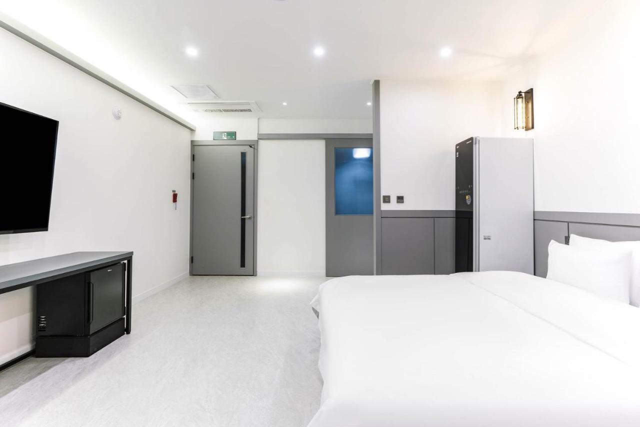 Pyeongtaek Godeok Rich Stay Hotel Kültér fotó
