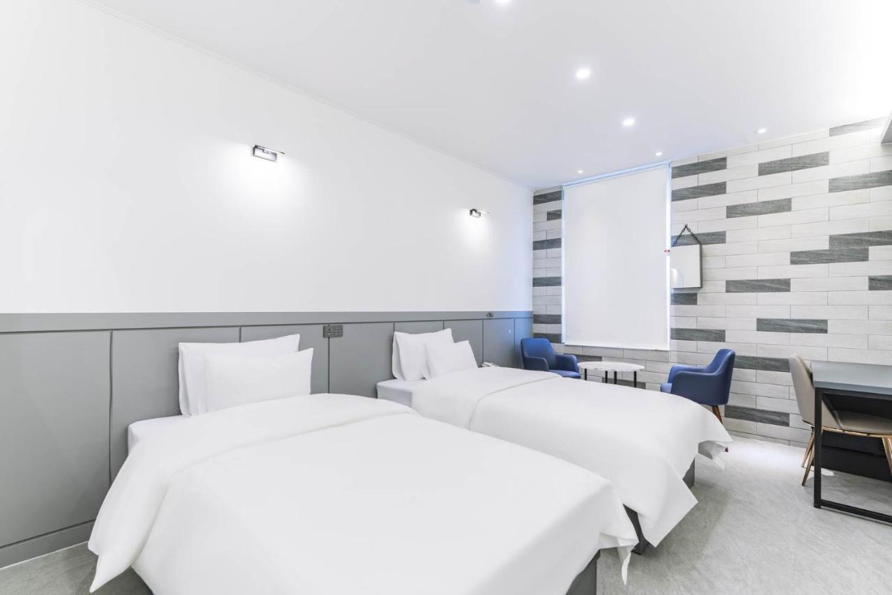 Pyeongtaek Godeok Rich Stay Hotel Kültér fotó