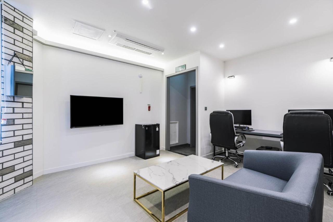Pyeongtaek Godeok Rich Stay Hotel Kültér fotó